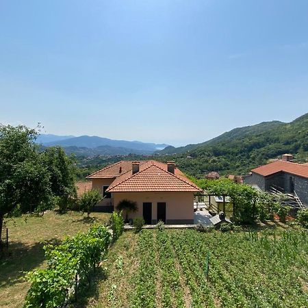 A Ca Du Baciccia Villa Oneto Exterior photo